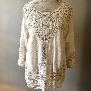 NWOT crochet trim ivory linen top. 3/4 sleeves. Never worn. Pet/Smoke free home
